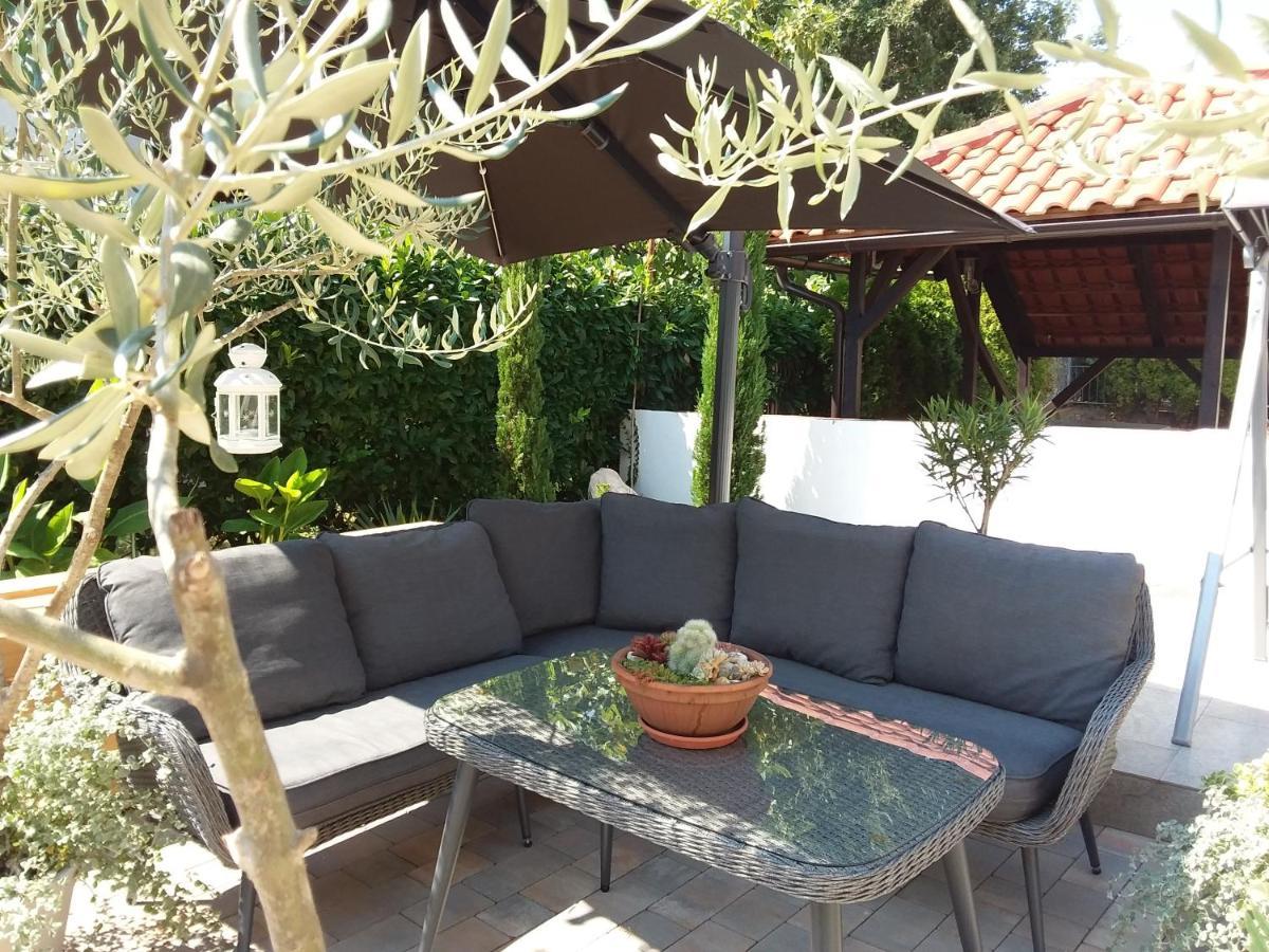 And Charming Apartment In Vantacici มาลินสกา ภายนอก รูปภาพ