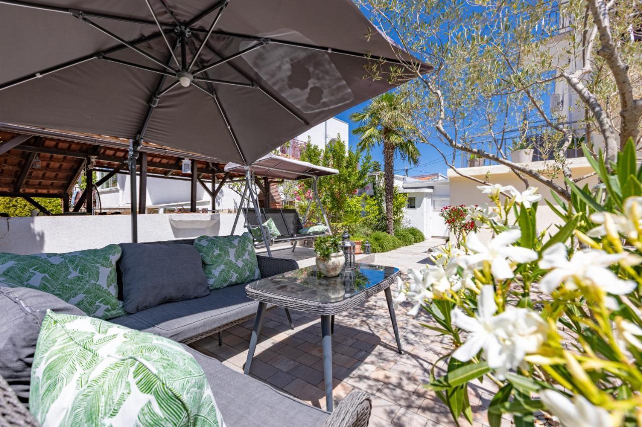 And Charming Apartment In Vantacici มาลินสกา ภายนอก รูปภาพ