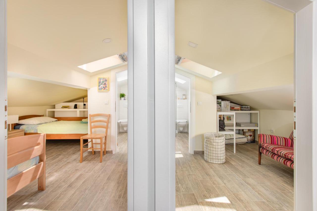 And Charming Apartment In Vantacici มาลินสกา ภายนอก รูปภาพ