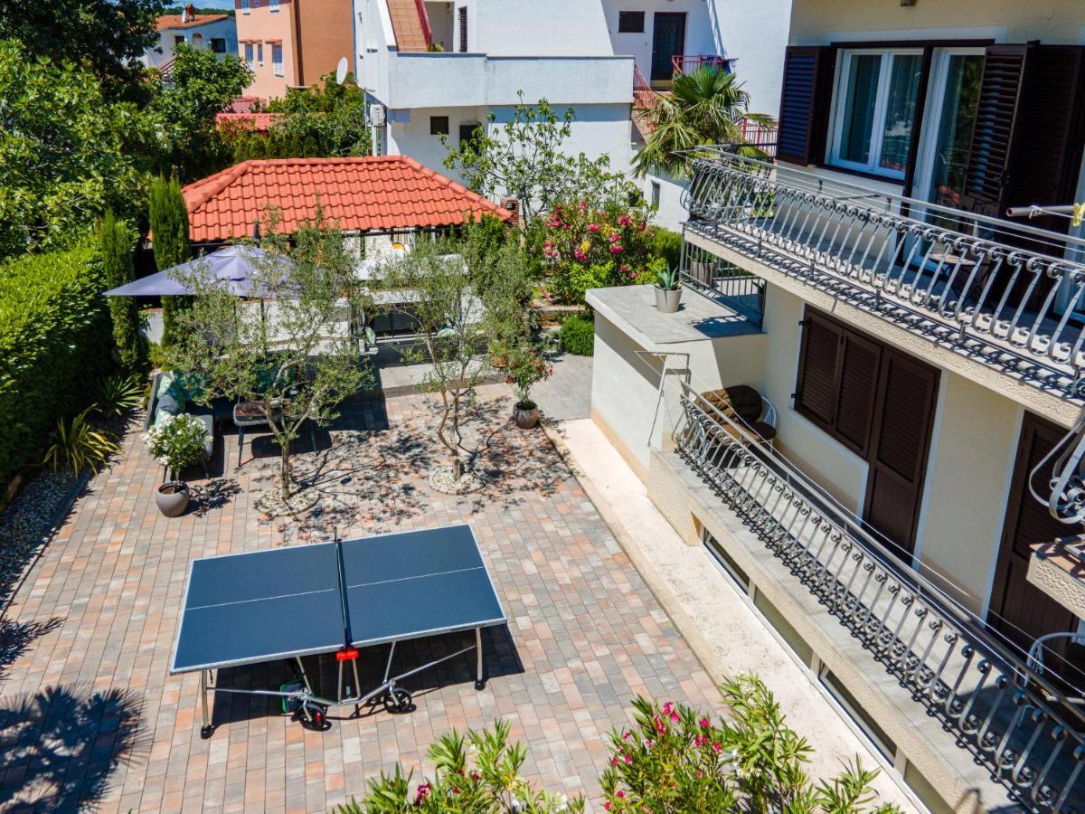 And Charming Apartment In Vantacici มาลินสกา ภายนอก รูปภาพ